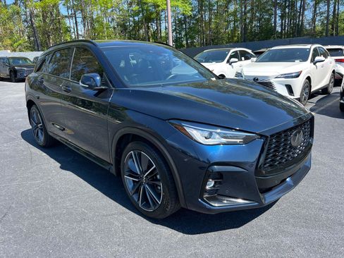Used 2023 INFINITI QX50 Sport AWD/4WD image 4