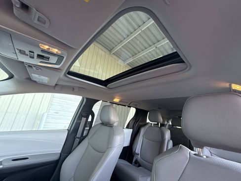 Certified 2025 Toyota Sienna XLE w/ XLE Plus Package FWD image 16