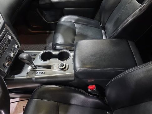 Used 2020 Nissan Pathfinder SL image 21