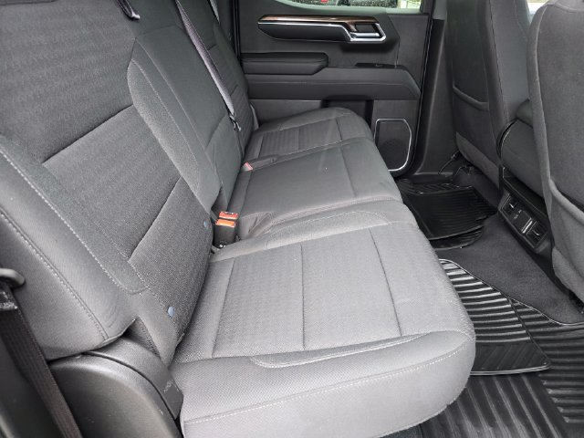 Used 2022 Chevrolet Silverado 1500 LT AWD/4WD image 29