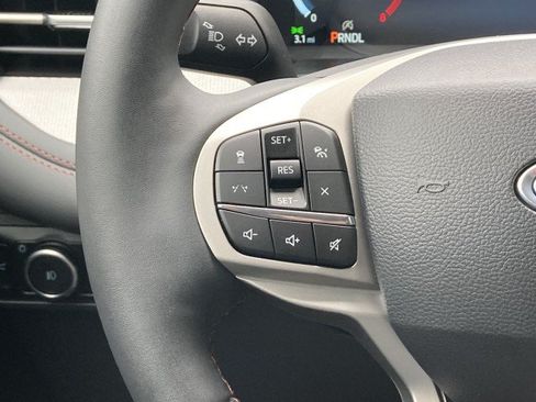 New 2026 Ford Explorer Active w/ Active Comfort Package AWD/4WD image 12