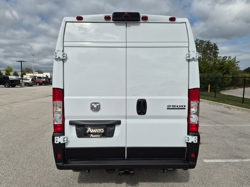 New 2026 RAM ProMaster 2500 w/ Convenience Group image 8