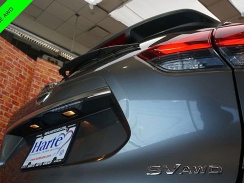 Used 2017 Nissan Rogue SV w/ SV Premium Package image 47