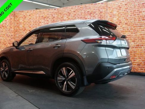 Used 2022 Nissan Rogue SL w/ SL Premium Package image 5