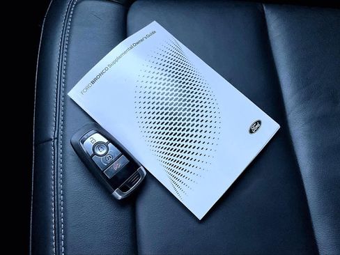 Certified 2025 Ford Bronco Outer Banks image 15