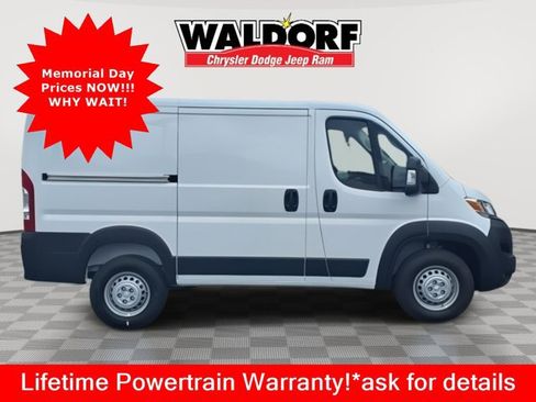 New 2025 RAM ProMaster 1500 w/ Premium Convenience Group FWD image 2