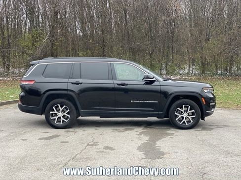 Used 2024 Jeep Grand Cherokee L Limited w/ Luxury Tech Group II image 8