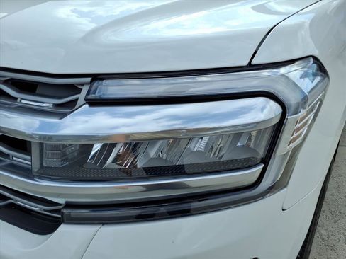 Used 2023 Ford Expedition Max Platinum image 11