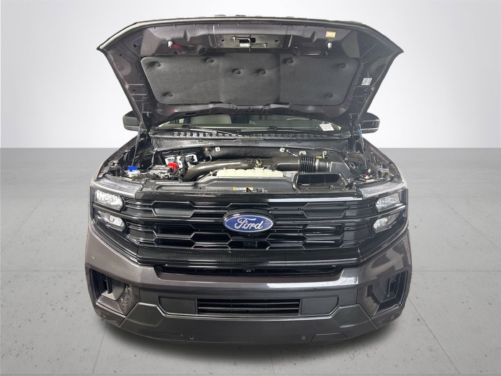 Used 2025 Ford Expedition Active AWD/4WD image 22