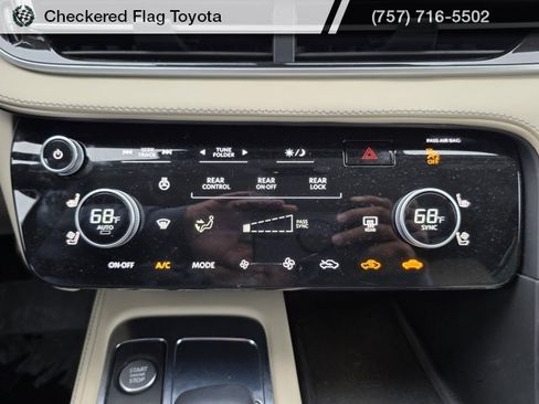 Used 2023 INFINITI QX60 Luxe w/ Performance Audio Package image 18