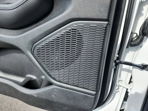 Used 2025 Jeep Grand Cherokee Limited w/ Trailer Tow Package image 27