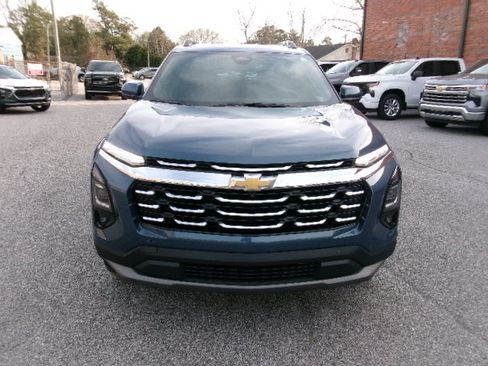 Used 2025 Chevrolet Equinox LT w/ Convenience Package II image 7