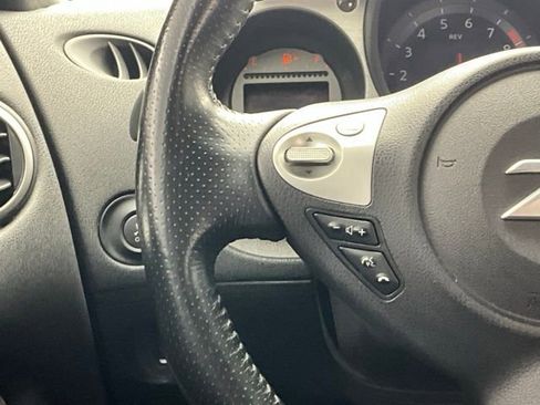 Used 2016 Nissan 370Z Coupe RWD image 14