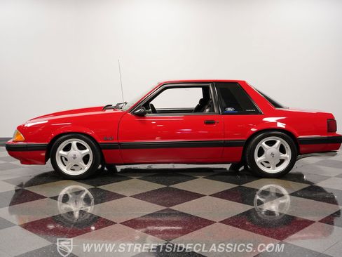 Used 1991 Ford Mustang LX image 2