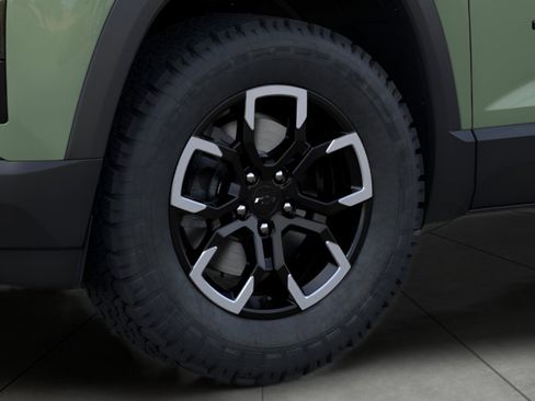 New 2026 Chevrolet Equinox ACTIV w/ Convenience Package III AWD/4WD image 9
