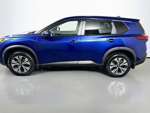 Used 2022 Nissan Rogue SV image 4
