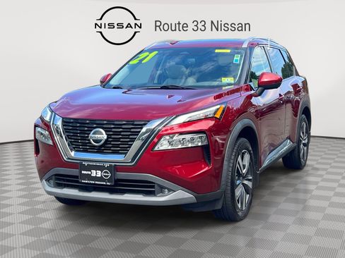 Used 2021 Nissan Rogue SL AWD/4WD image 2