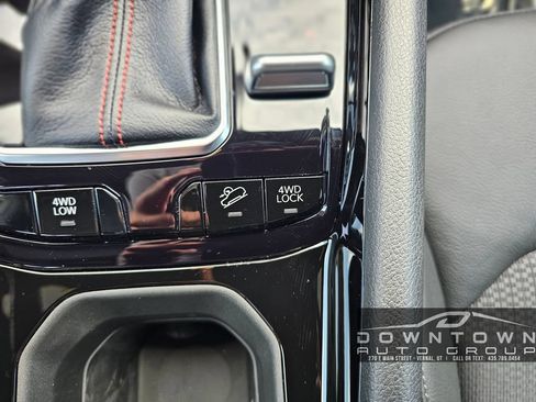 New 2026 Jeep Compass Trailhawk AWD/4WD image 13