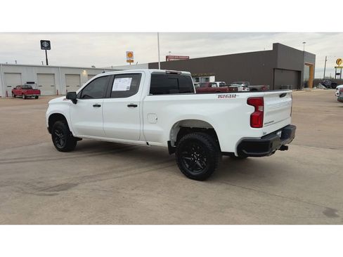 Used 2023 Chevrolet Silverado 1500 LT Trail Boss w/ Convenience Package II image 6