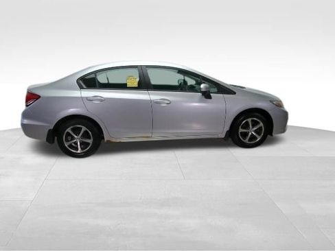 Used 2015 Honda Civic SE image 9