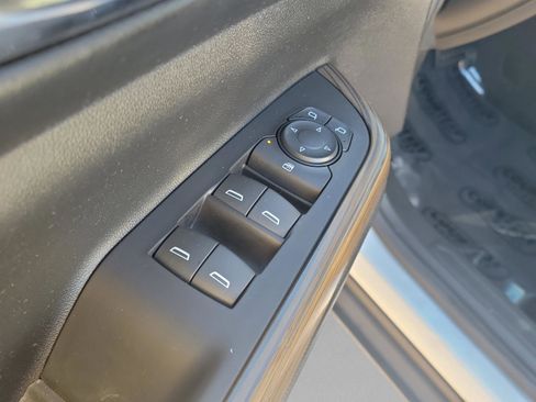 Used 2018 GMC Acadia SLE image 14