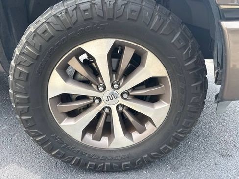 Used 2015 Ford F150 King Ranch w/ Equipment Group 601A Luxury AWD/4WD image 2