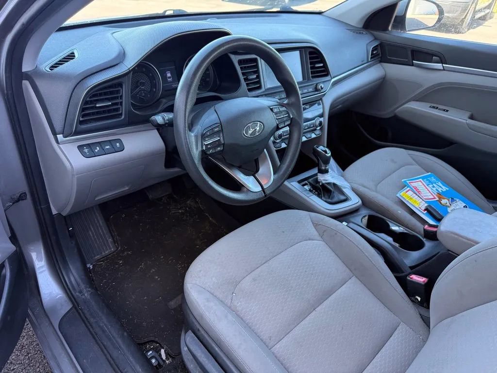 Used 2020 Hyundai Elantra SEL FWD image 12