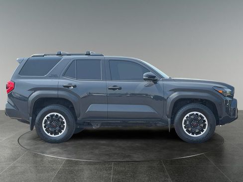 Used 2025 Toyota 4Runner TRD Off-Road AWD/4WD image 10
