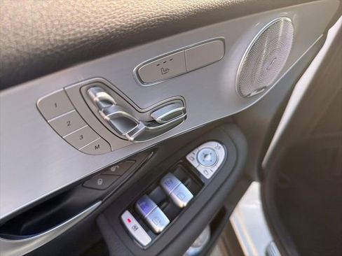 Used 2021 Mercedes-Benz GLC 300 image 10