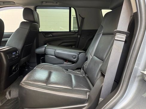 Used 2018 Chevrolet Tahoe LT w/ LT Signature Package AWD/4WD image 17