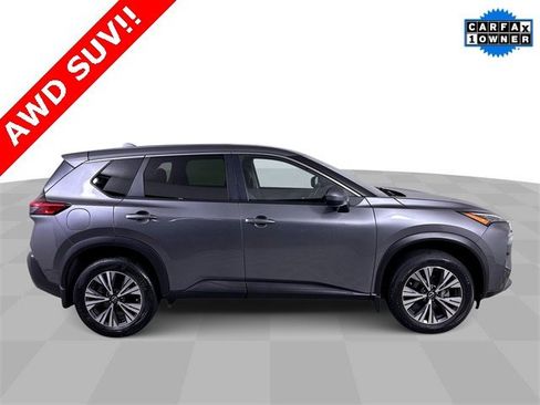 Used 2023 Nissan Rogue SV image 9