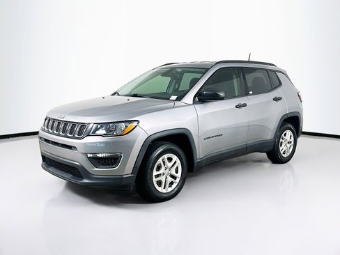 Used 2018 Jeep Compass Sport FWD image 3