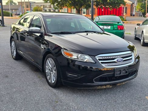Used 2012 Ford Taurus Limited FWD image 3