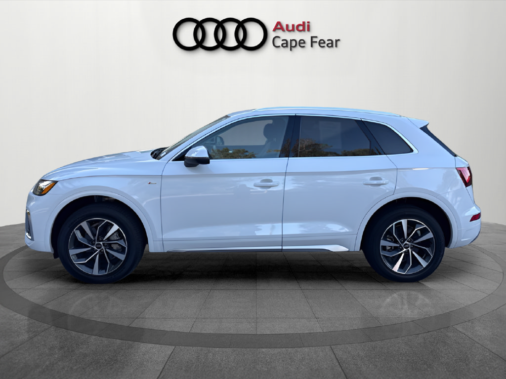 Used 2023 Audi Q5 2.0T Premium Plus w/ Premium Plus Package AWD/4WD image 2