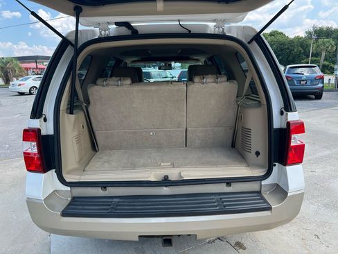 Used 2010 Ford Expedition Eddie Bauer RWD image 7