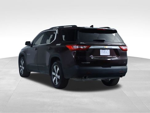 Used 2020 Chevrolet Traverse LT w/ LT Premium Package FWD image 11