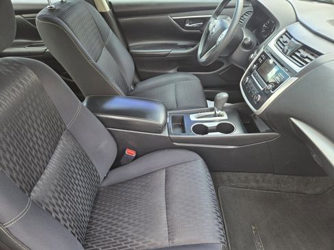 Used 2018 Nissan Altima 2.5 S w/ S Convenience Package FWD image 13