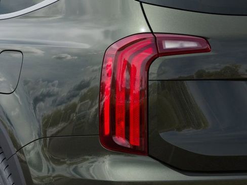 New 2025 Kia Telluride S image 11