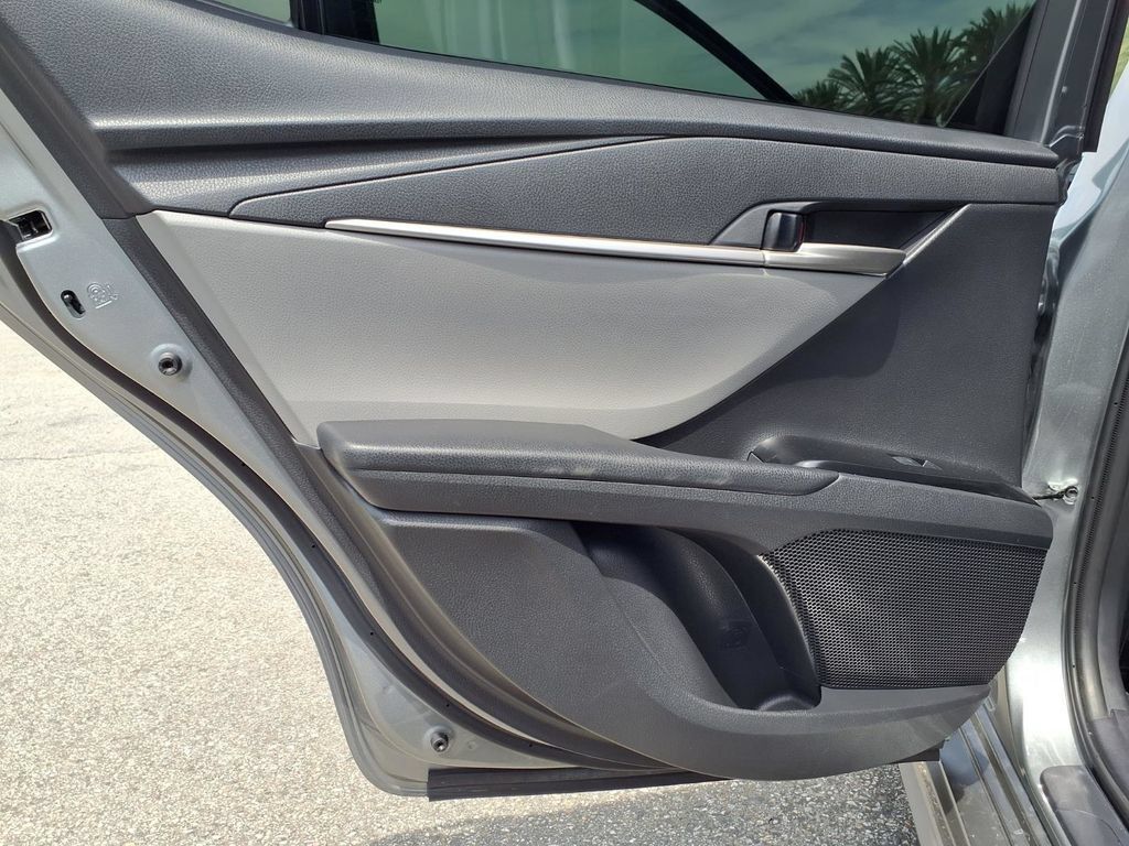 Used 2025 Toyota Camry SE w/ Convenience Package FWD image 21