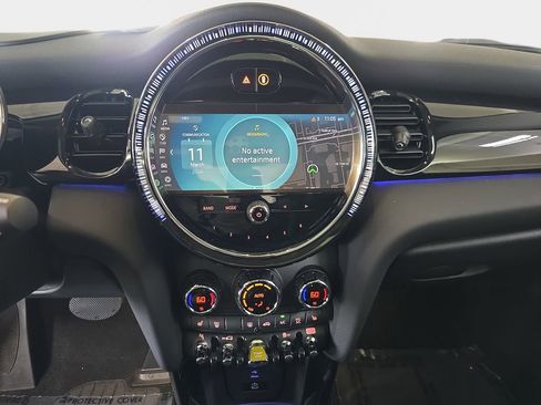 Used 2024 MINI Cooper SE image 23