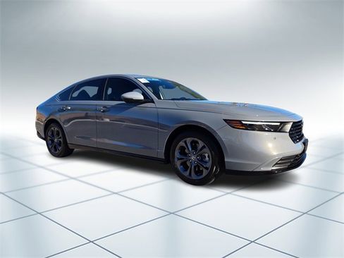 Certified 2024 Honda Accord EX-L image 2