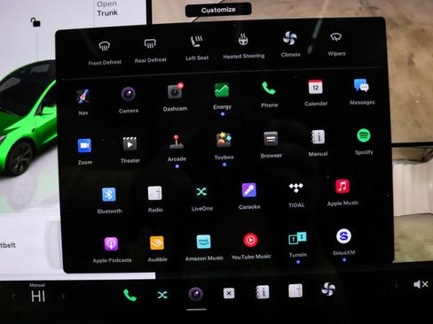 Used 2024 Tesla Model Y Long Range image 35