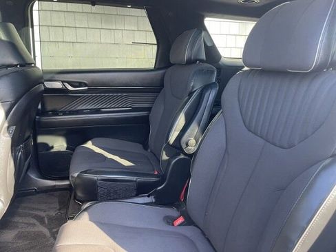 Used 2024 Hyundai Palisade Calligraphy image 16