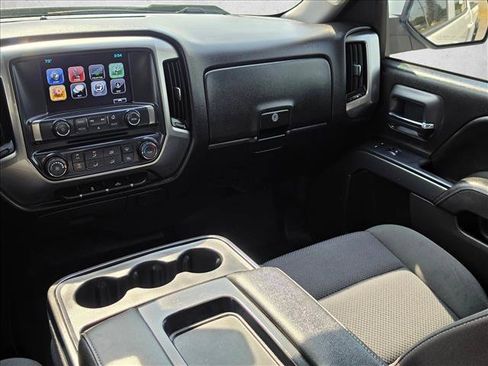 Used 2017 Chevrolet Silverado 1500 LT AWD/4WD image 20