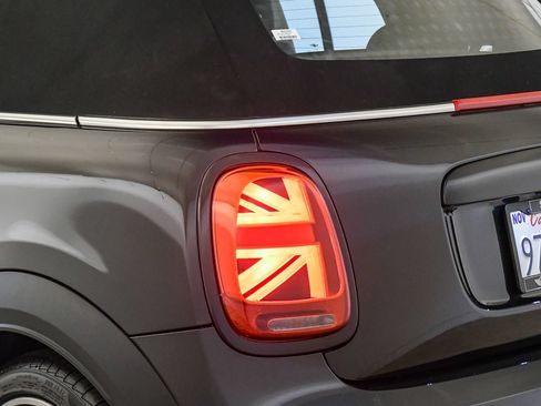 Certified 2023 MINI Cooper S FWD image 12