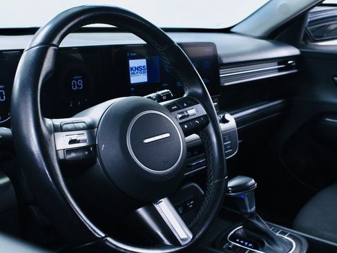 Used 2024 Hyundai Kona SEL image 11