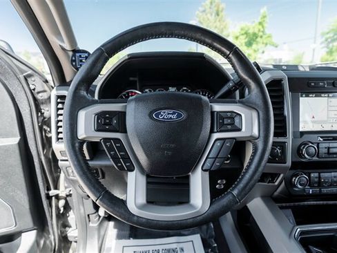 Used 2019 Ford F250 Lariat w/ Lariat Ultimate Package AWD/4WD image 31