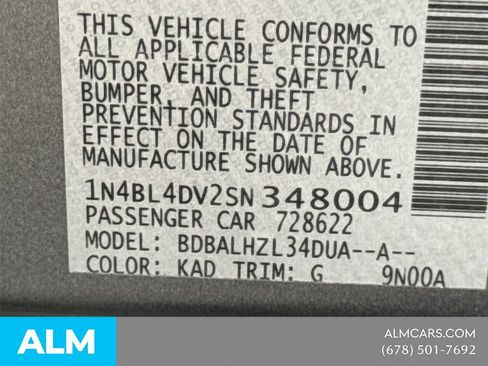 Used 2025 Nissan Altima 2.5 SV FWD image 35