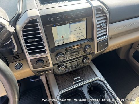 Used 2017 Ford F250 Lariat w/ Lariat Ultimate Package AWD/4WD image 18