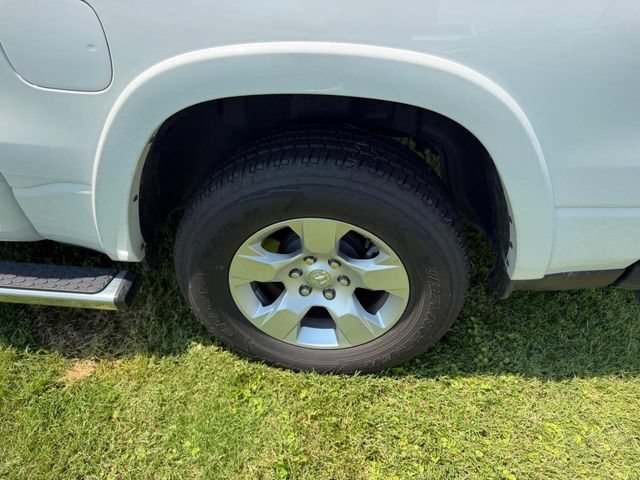Used 2025 RAM 1500 Big Horn AWD/4WD image 6